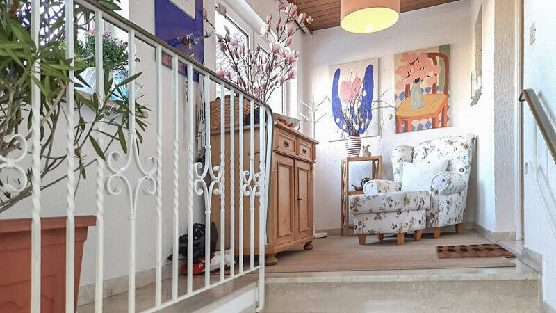 Mehrfamilienhaus, Wohnhaus Rödermark Urberach - 8 Zimmer, 171 m&sup2;, 1.600&euro; | Angebot:26376907