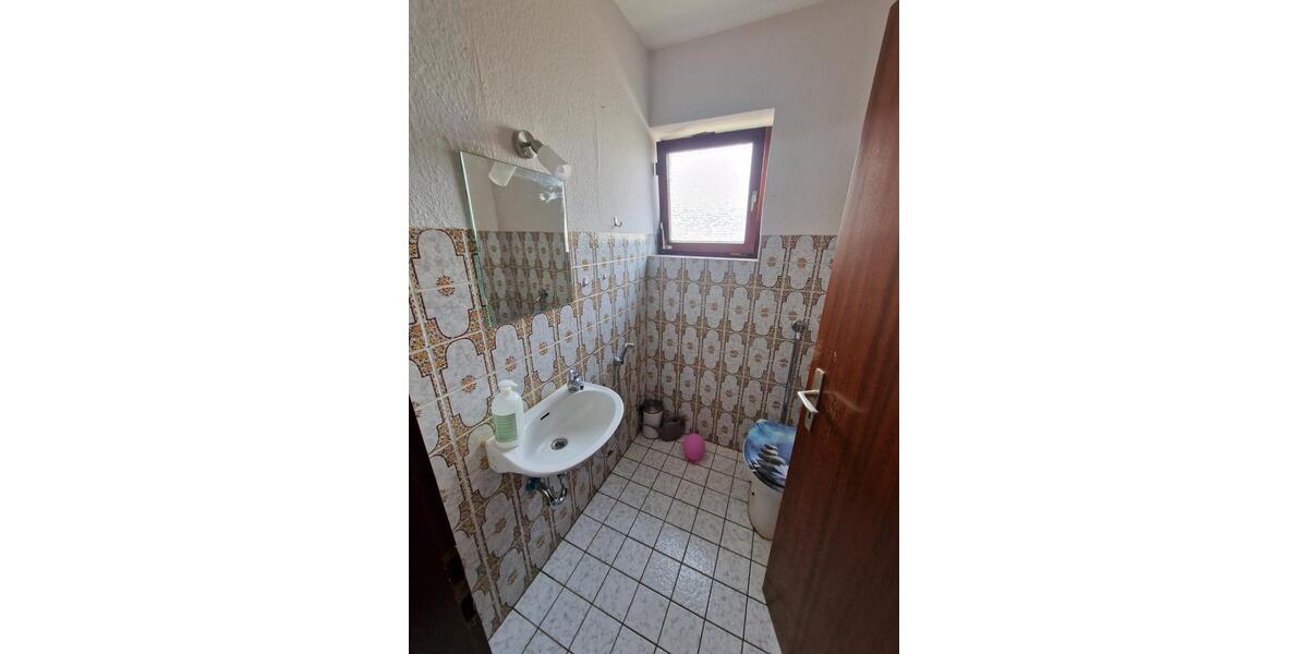 Mehrfamilienhaus, Wohnhaus Annweiler am Trifels - 9 Zimmer, 198 m&sup2;, 429.000&euro; | Angebot:25589332