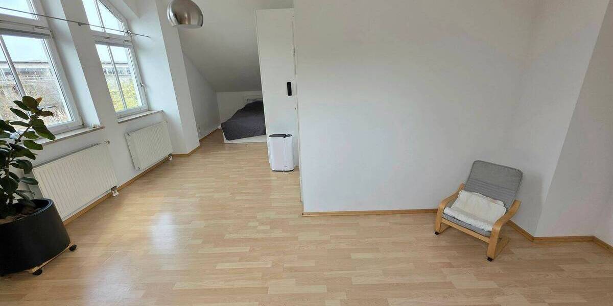 Doppelhaushälfte München Pasing-Obermenzing - 6 Zimmer, 140 m&sup2;, 2.100&euro; | Angebot:25999055