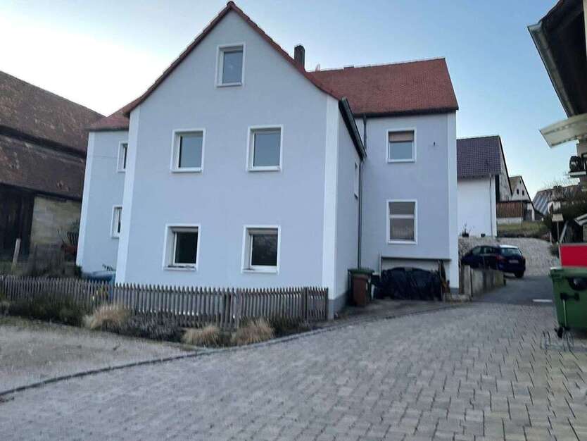 Wohnung zum Kaufen in Lauf an der Pegnitz 137.000 € 84 m²