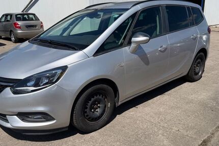 Opel Zafira 144.000 km 8.250 &euro; Maxhütte -Haidhof 93142