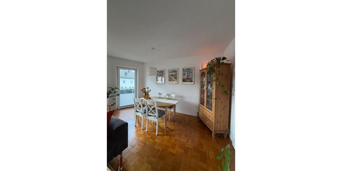 Etagenwohnung Bamberg Am Bruderwald - 3 Zimmer, 90 m&sup2;, 1.035&euro; | Angebot:26378752