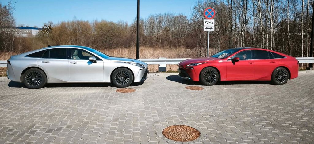 Toyota Mirai 8.000 km 990 &euro; Berlin 10117