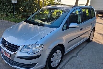 VW Touran 228.000 km 2.400 € GELTENDORF 82269