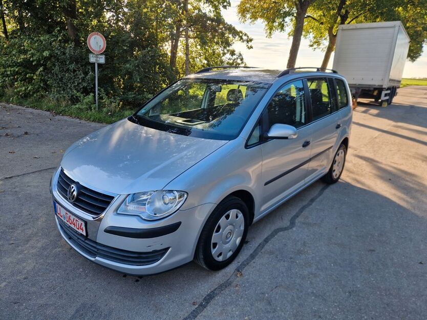 VW Touran 228.000 km 2.400 € GELTENDORF 82269