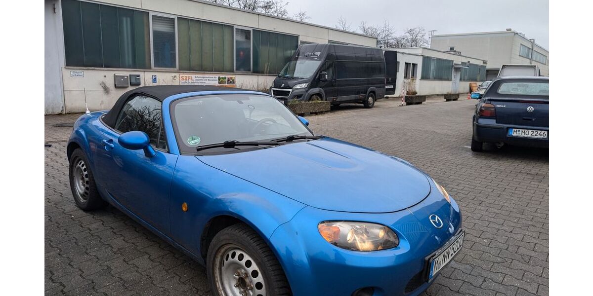 Mazda MX-5 190.000 km 7.100 &euro; Feldkirchen 85622