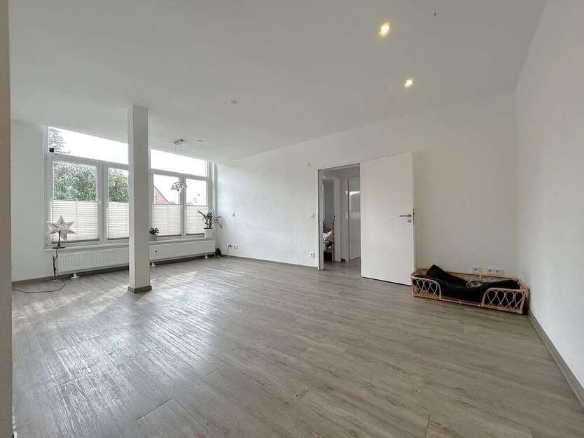 Wohnung zum Mieten in Garbsen 700 € 93 m²