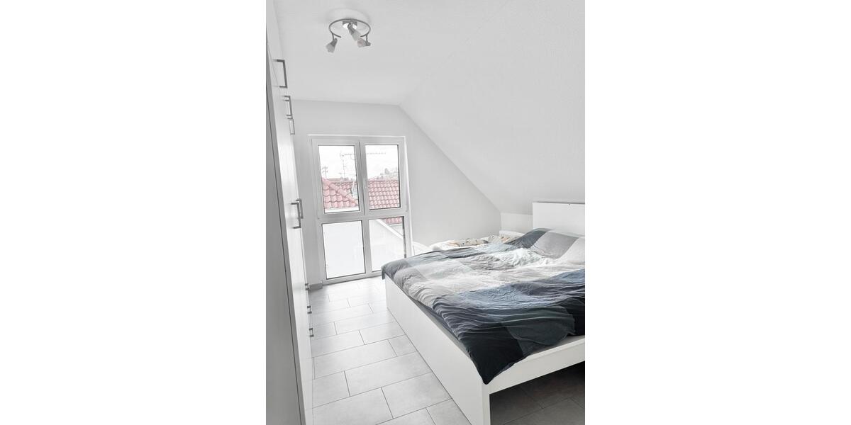 Einfamilienhaus Reutlingen - 5.5 Zimmer, 112 m&sup2;, 1.400&euro; | Angebot:26581374