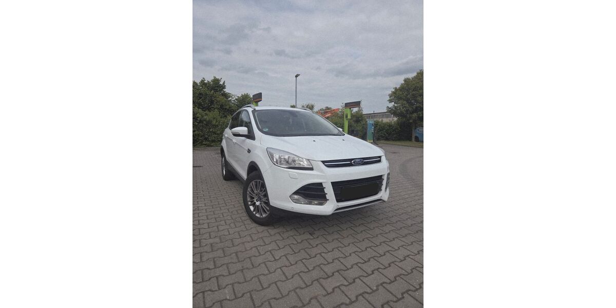 Ford Kuga 82.000 km 10.000 &euro; Chemnitz 09119