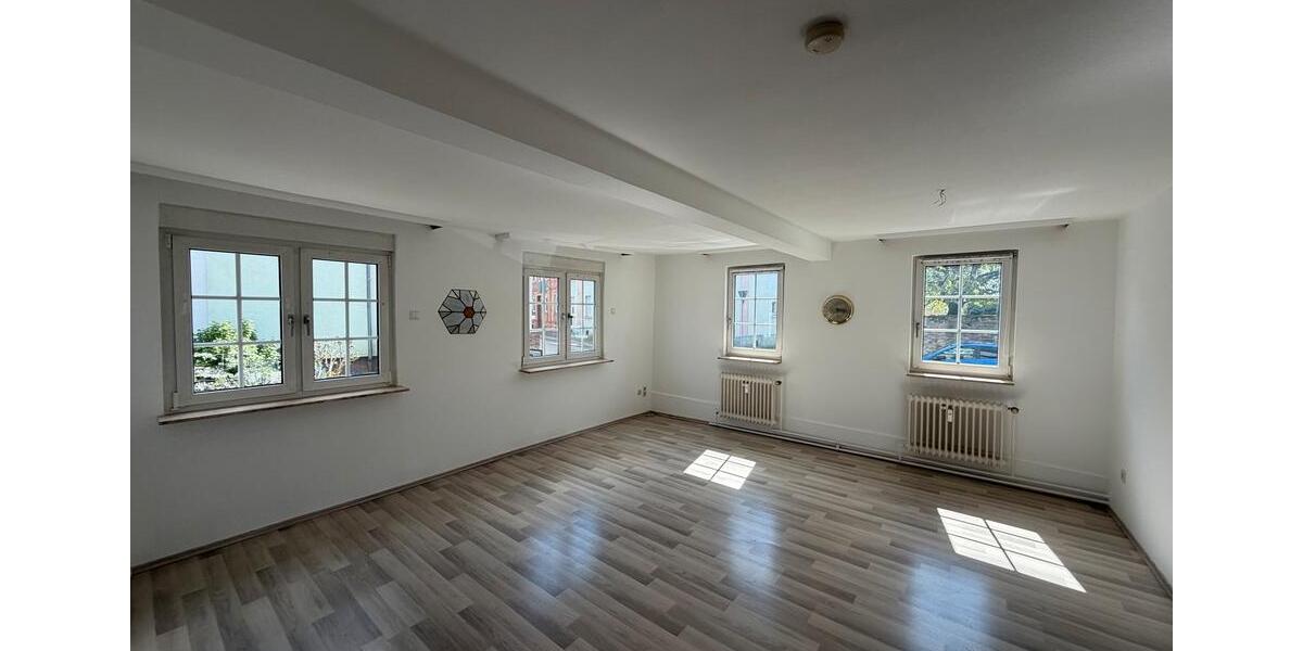 Erdgeschoßwohnung Frankfurt am Main Unterliederbach - 3 Zimmer, 80 m&sup2;, 1.050&euro; | Angebot:26286571