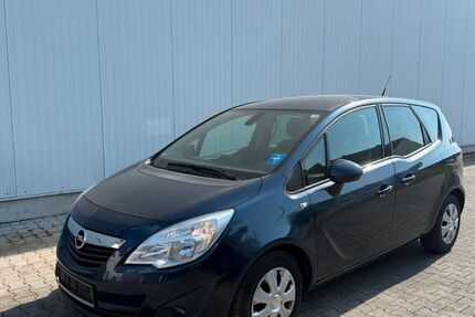 Opel Meriva 73.500 km 1.999 &euro; Hallbergmoos 85399