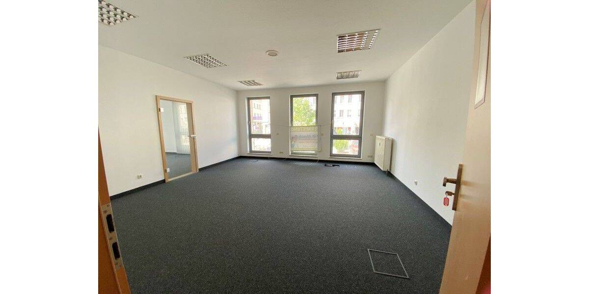 Gewerbeobjekt Plauen Stadtmitte - 2 Zimmer, 65 m&sup2;, 500&euro; | Angebot:26902529
