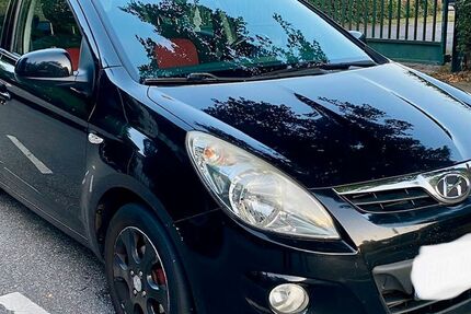 Hyundai i20 261.000 km 2.250 &euro; Hamburg 20537