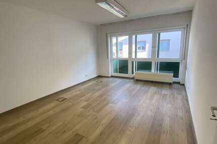 Büro in Mannheim 395.000 € 154 m²