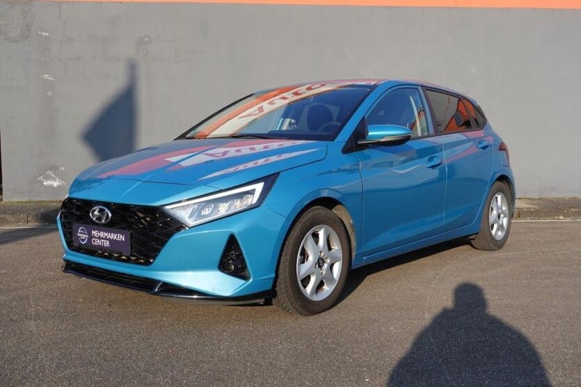 i20