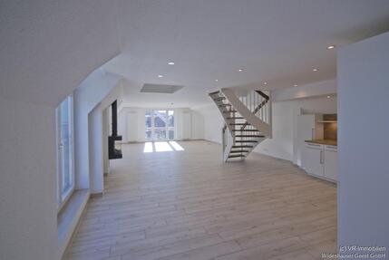 Lichtdurchflutete Maisonette-Dachgeschoßwohnung mit ca. 120 m² in der Innenstadt von Wildeshausen