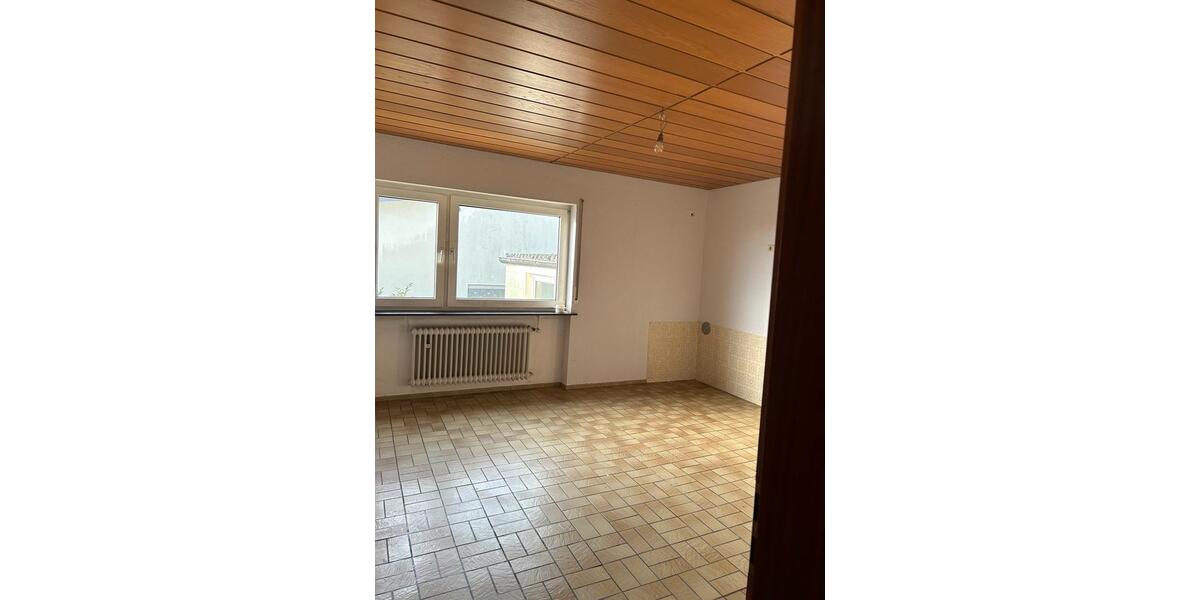 Mehrfamilienhaus, Wohnhaus Bexbach - 8 Zimmer, 250 m&sup2;, 320.000&euro; | Angebot:26610377