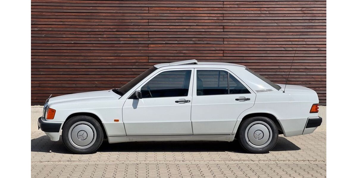 Mercedes-Benz 190 43.000 km 14.900 &euro; Geisenheim 65366