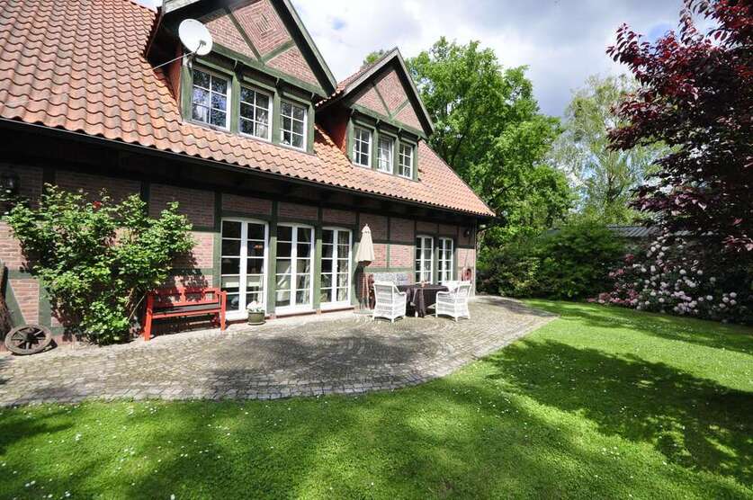 Haus zum Kaufen in Falkensee 950.000 € 213.65 m²