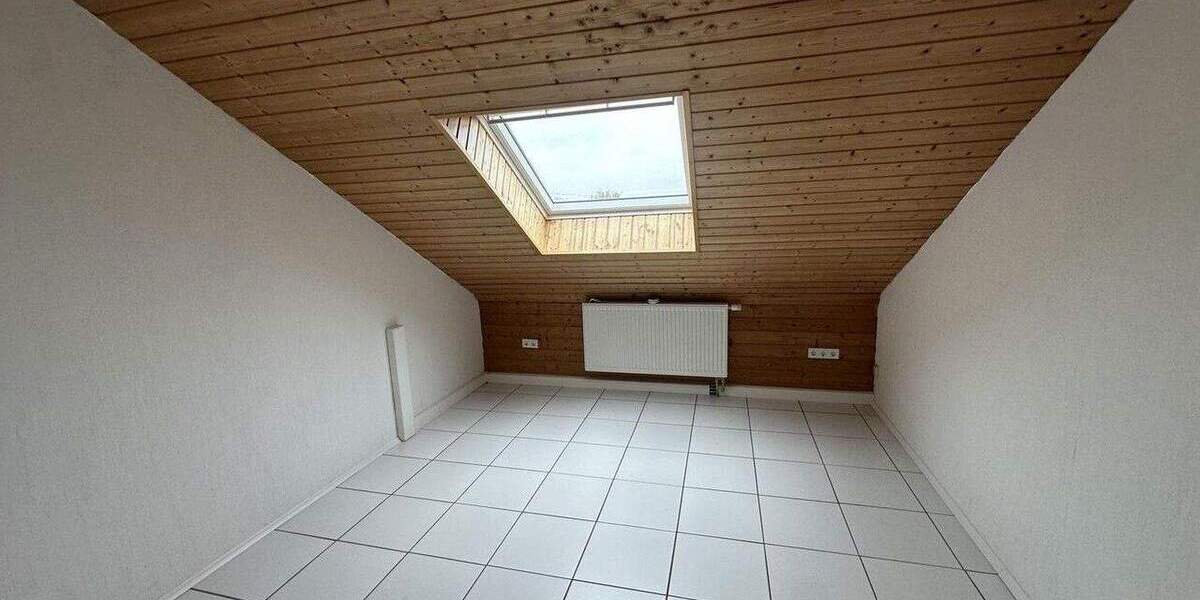 Doppelhaushälfte Rehlingen-Siersburg Oberesch - 6 Zimmer, 244 m&sup2;, 1.190&euro; | Angebot:25176430