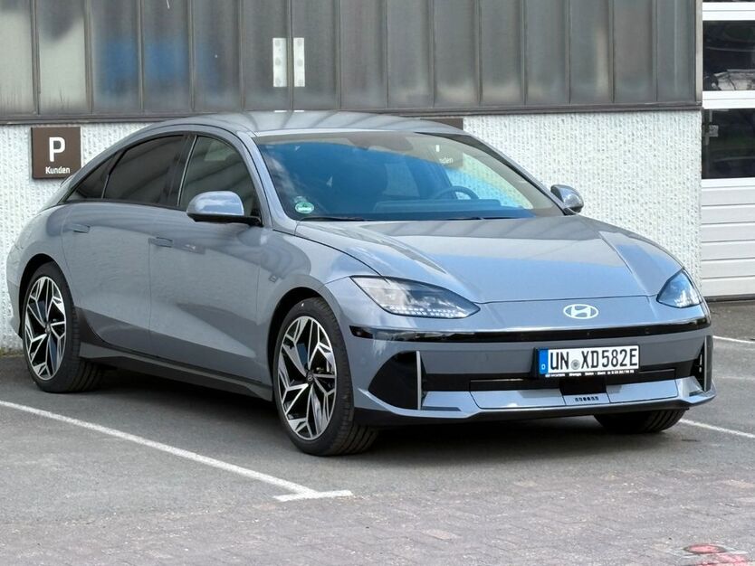 Hyundai IONIQ 6 5.001 km 48.950 € Selm-Bork 59379