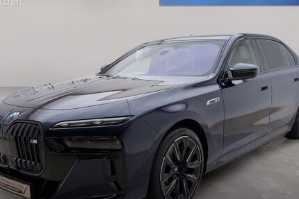BMW i7 3.315 km 133.409 € München 80939
