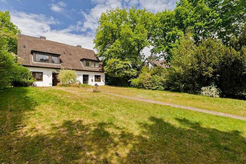 Haus zum Kaufen in Hamburg 2.300.000 € 254 m²