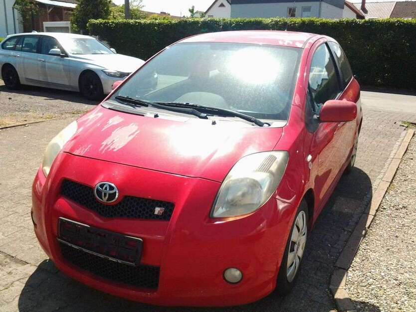 Yaris