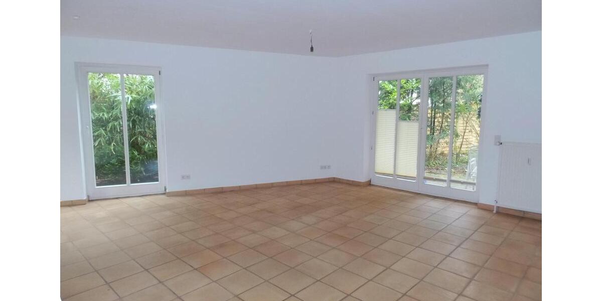 Erdgeschoßwohnung Hamburg Altona - 3 Zimmer, 121 m&sup2;, 2.925&euro; | Angebot:26397027