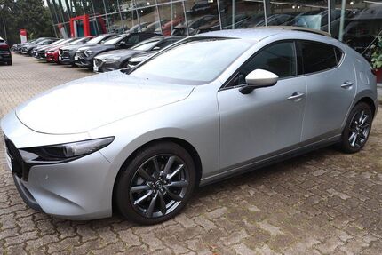 Mazda 3 50.525 km 15.985 &euro; Hamburg 22457