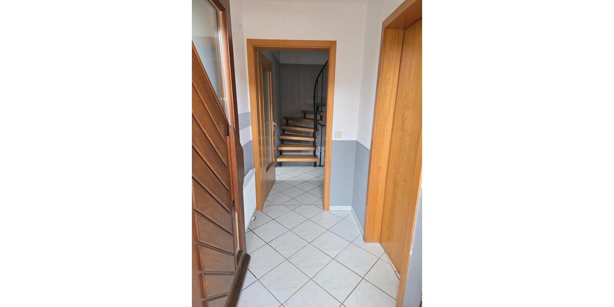 Doppelhaushälfte Schorndorf - 5 Zimmer, 120 m&sup2;, 1.300&euro; | Angebot:26313387