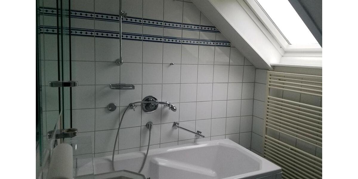 Mehrfamilienhaus, Wohnhaus Lasbek - 12 Zimmer, 400 m&sup2;, 650.000&euro; | Angebot:27128362