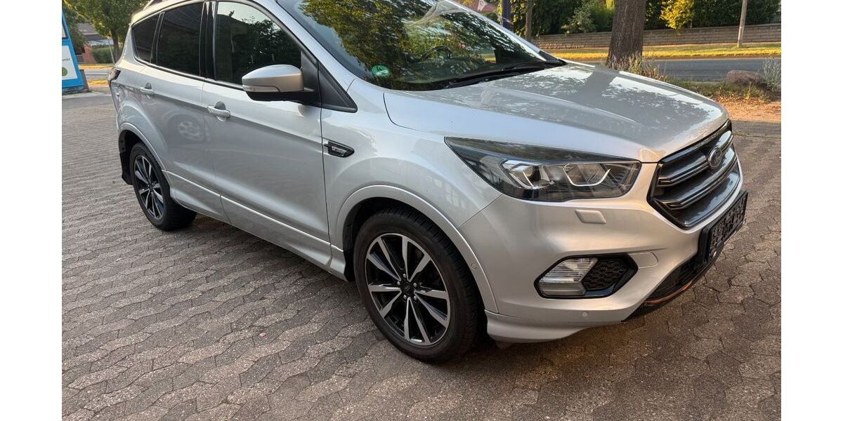Ford Kuga 152.000 km 12.600 &euro; Adenstedt 31246