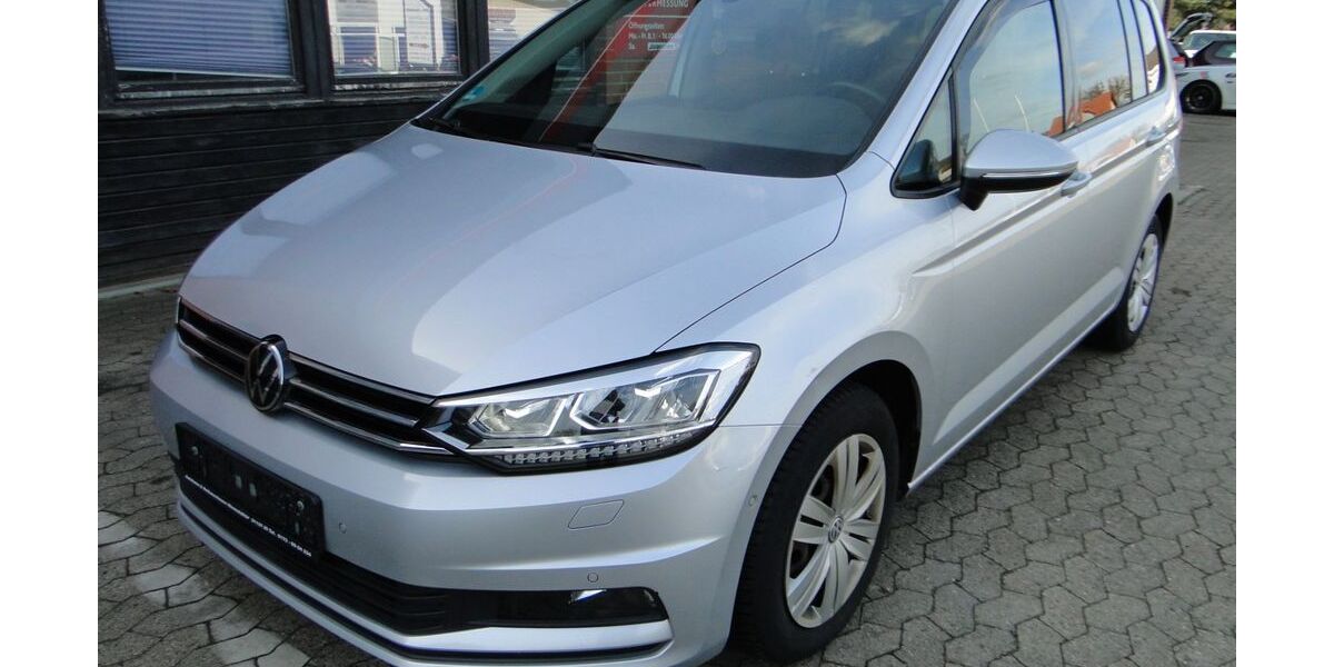 VW Touran 215.664 km 11.900 &euro; Hildesheim 31137