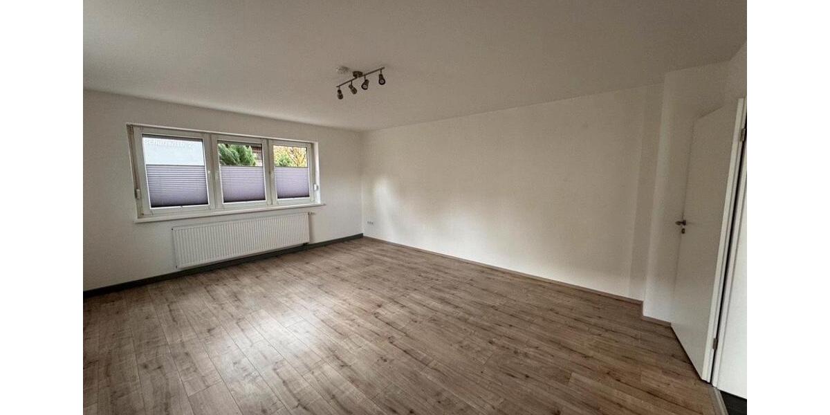 2 Zimmer Wohnung im EG 89 qm mit Keller 2 zimmer