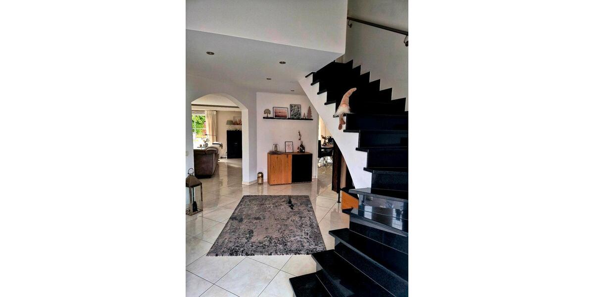 Einfamilienhaus Waldbröl - 6 Zimmer, 200 m&sup2;, 699.000&euro; | Angebot:27192184
