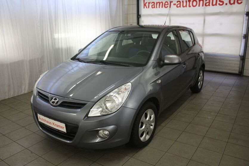 i20