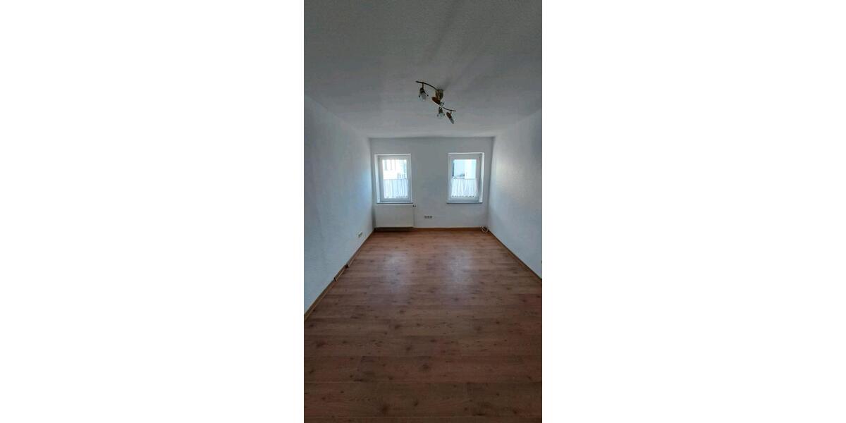 Erdgeschoßwohnung Ayl - 5 Zimmer, 130 m&sup2;, 850&euro; | Angebot:26359617