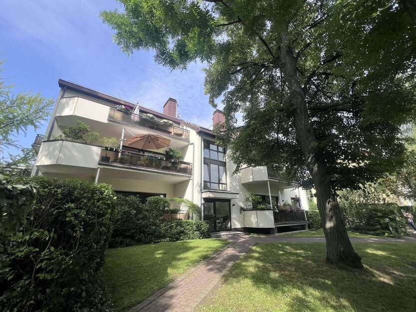 Wohnung zum Kaufen in Frankfurt 970.000 € 128.17 m²