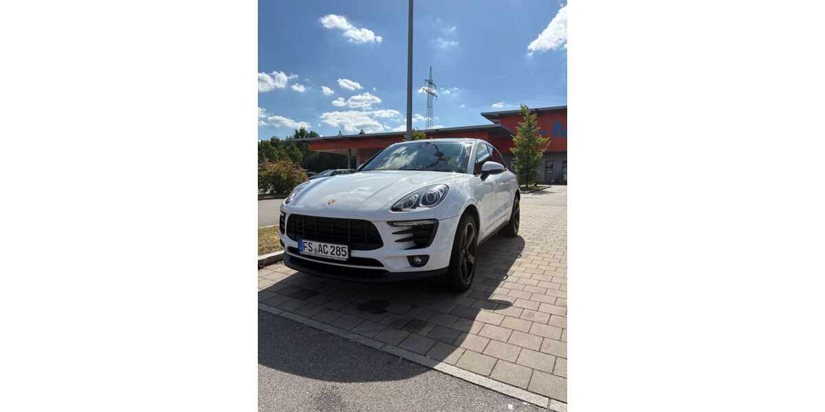 Porsche Macan 200.000 km 28.800 &euro; Au in der Hallertau 84072