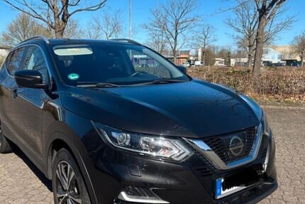 Nissan Qashqai 68.000 km 14.900 &euro; Schiffdorf 27619