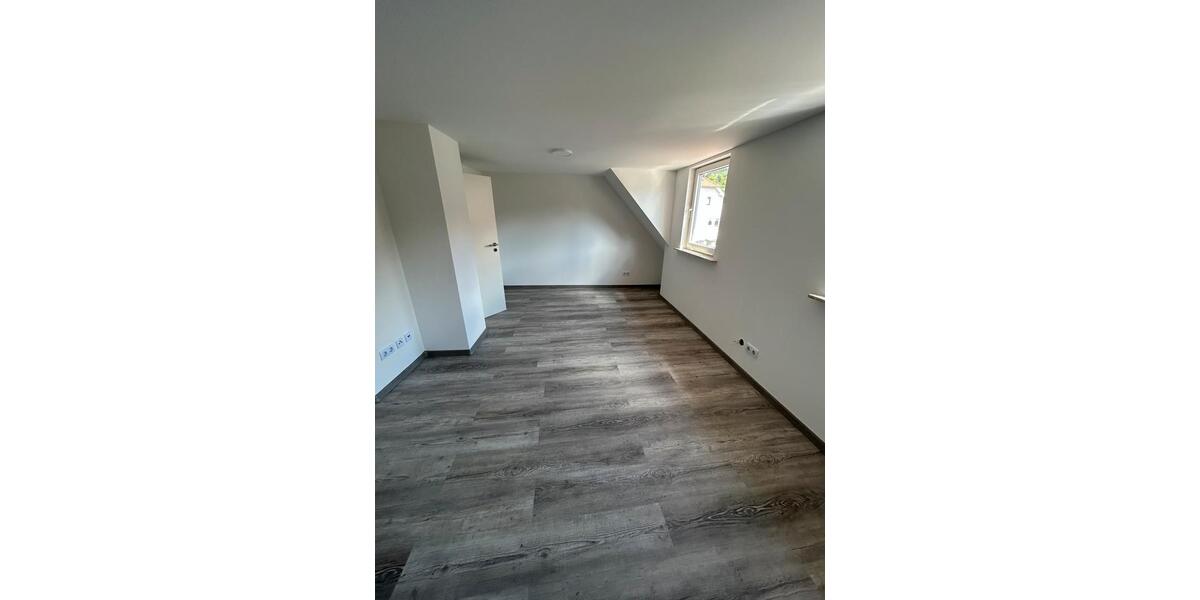 Etagenwohnung Tann (Rhön) - 3 Zimmer, 80 m&sup2;, 600&euro; | Angebot:24418524