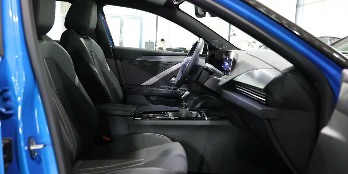 Opel Astra L ST T GS-SPORT BLUE & BLACK / PANORAMA 9.000 km 23.991 &euro; Hamm 59077