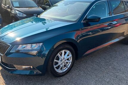 Skoda Superb 159.000 km 14.500 &euro; Rhauderfehn 26817