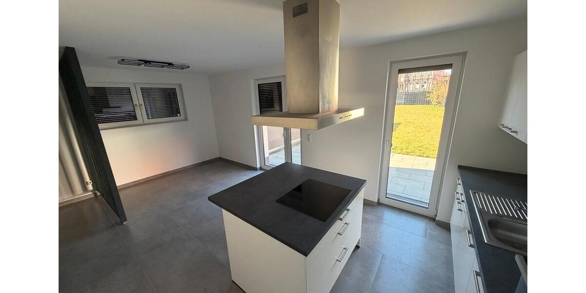 Doppelhaushälfte Gifhorn - 5 Zimmer, 130 m&sup2;, 1.400&euro; | Angebot:25372278