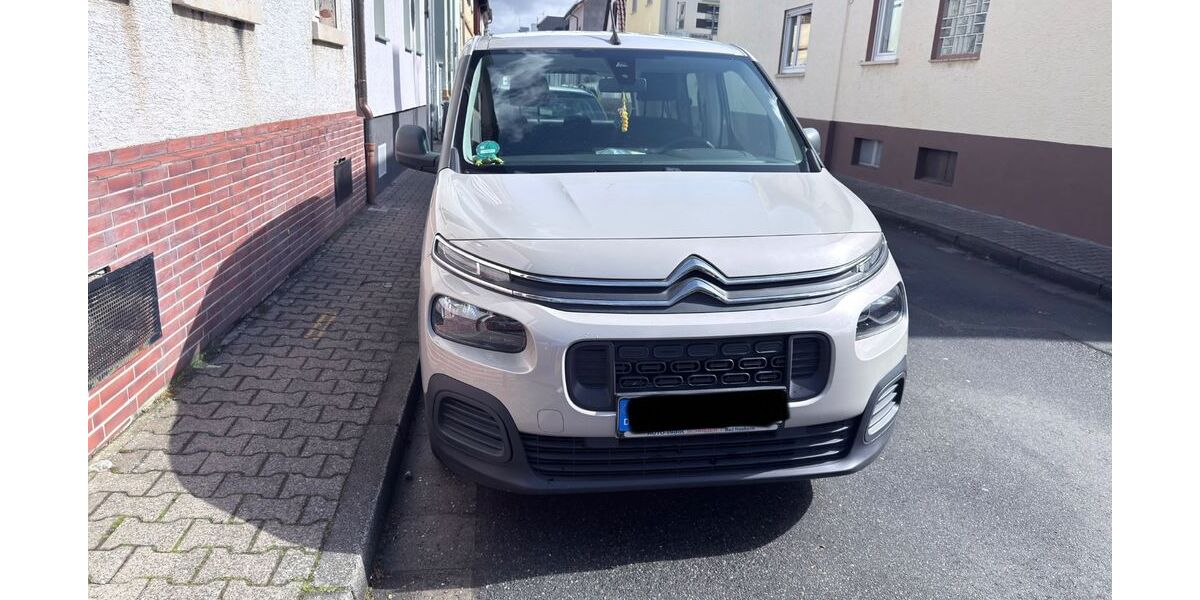 Citroen Berlingo 90.000 km 10.300 &euro; Dreieich 63303