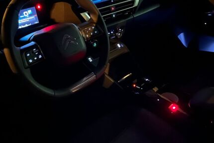 Citroen C4 2.800 km 21.400 € München 81539