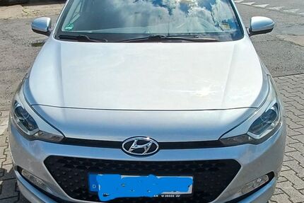 Hyundai i20 63.700 km 9.900 &euro; Wetter 58300
