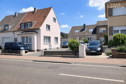 Attraktive Gelegenheit: Zwei Häuser mit Garten, Terrasse und Entwicklungschancen 1 zimmer