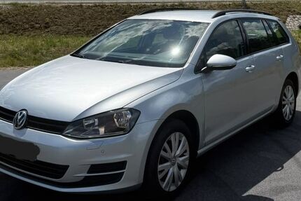 VW Golf 98.000 km 8.999 &euro; Dresden 01159
